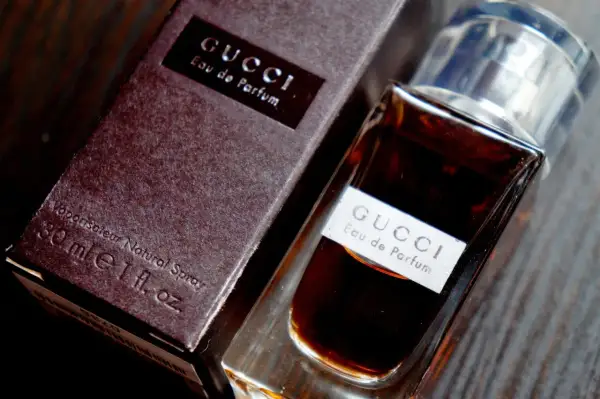 Elegancki flakon i pudełko perfum Gucci Premiere, 30 ml. Luksusowy zapach dla wyjątkowych chwil.