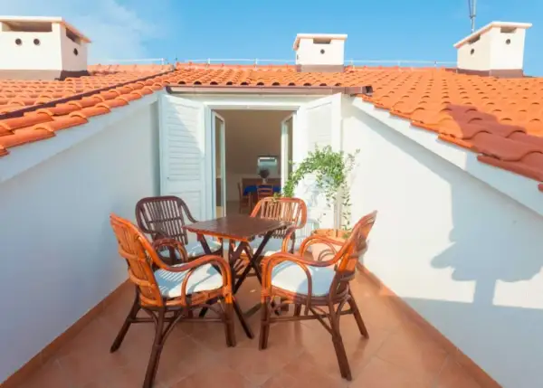 Sótano vs. terraza: ¿Cuál revaloriza más tu casa? Descubre el potencial