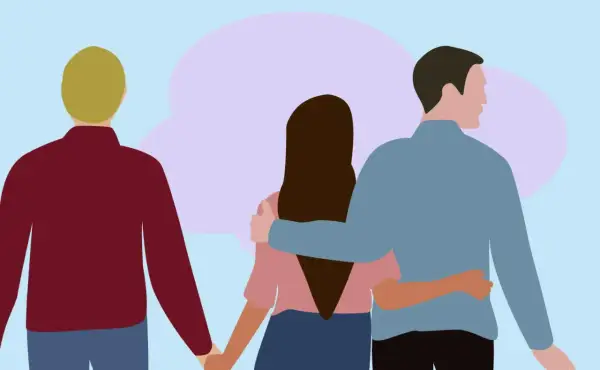 Drie personen, een vrouw in het midden met twee mannen aan weerszijden. Een man houdt haar hand vast, de ander slaat een arm om haar heen. Valkuilen lat relatie.