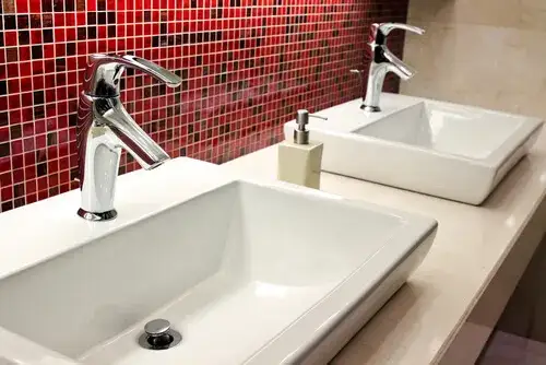 Grifería de baño: Guía experta para elegir estilo, función y ahorro