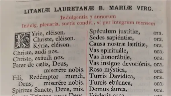 Litania do Matki Bożej Loretańskiej, tekst modlitwy z tytułem i fragmentami wezwań, np. "Spéculum justítiæ".