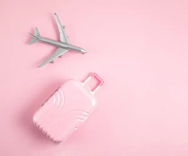 Uniknij dopłat! Walizki do samolotu: wymiary Ryanair, Wizz Air, LOT