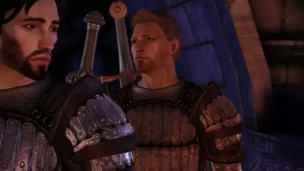 Dwóch rycerzy w zbrojach, jeden z brodą, drugi z krótkimi włosami. Scena z gry Dragon Age Origins, idealna do polskiego spolszczenia.