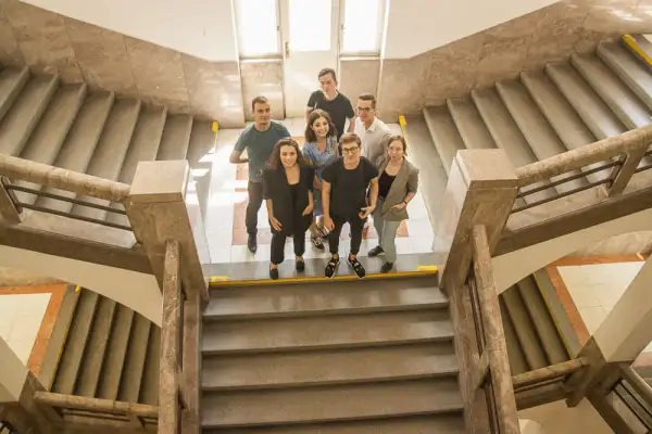 Uniwersytet Karola: historia, programy i życie studenckie w Pradze