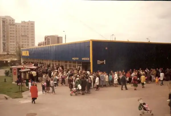 Pierwszy sklep IKEA w Polsce: historia, otwarcie i znaczenie dla rynku