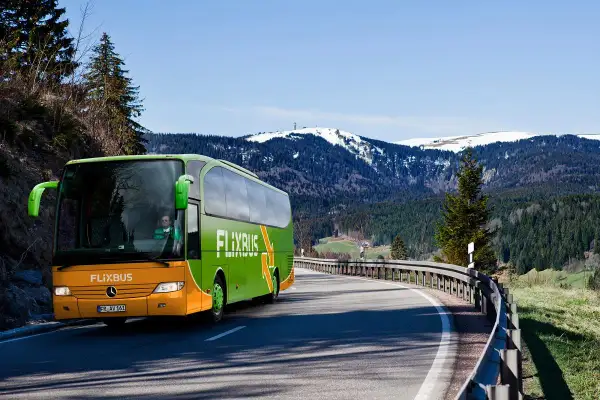 Flixbus Rzym: Skąd odjeżdża? Tiburtina, Anagnina i ważne rady