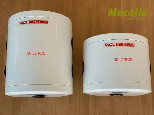 Dos depósitos de inercia aerotermia MCL SYSTEM de 50 y 30 litros, listos para optimizar tu sistema de calefacción.
