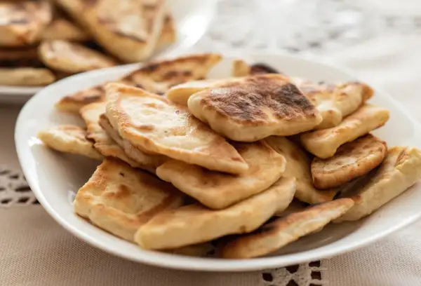 Przepis na ciasto pierogowe z masłem, które zachwyci smakiem