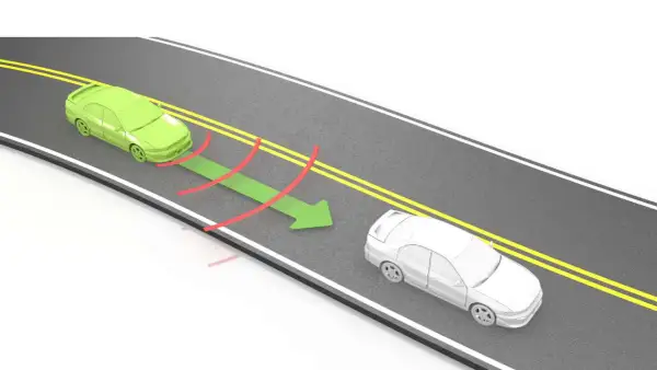 Un coche verde y uno blanco en la carretera. Una flecha verde indica que al aumentar la velocidad la distancia de detención.