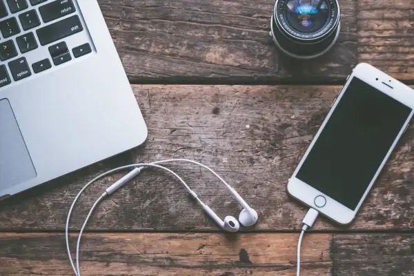 Podłącz słuchawki jack do telefonu bez gniazda: Poradnik krok po kroku