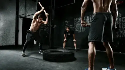 CrossFit czy kalistenika: która metoda treningowa jest lepsza dla Ciebie?