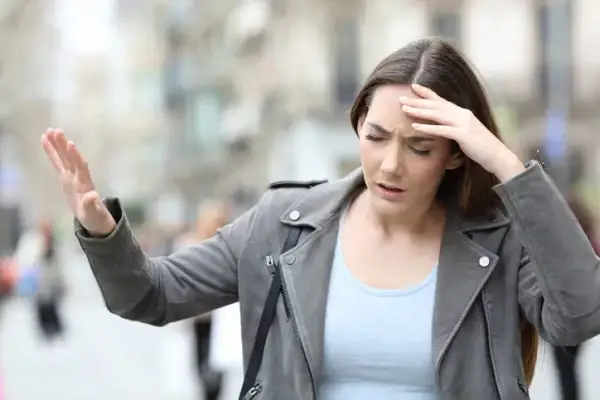 Alergia a mózg: Jak objawy neurologiczne (mgła, bóle głowy) wskazują na przyczynę?