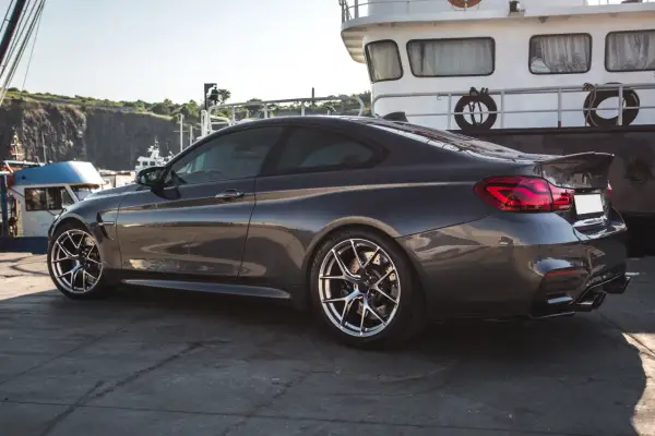 BMW z USA – czy sprowadzanie premium z Ameryki naprawdę się opłaca?