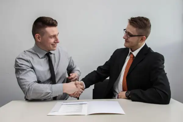 Jak zatrudnić obywatela Kazachstanu w Polsce - uniknij błędów w procedurze