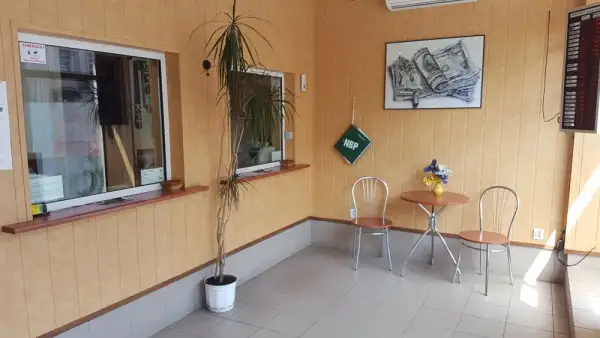 Kursy walut w Łodzi - Gdzie znaleźć najlepsze stawki wymiany walut?