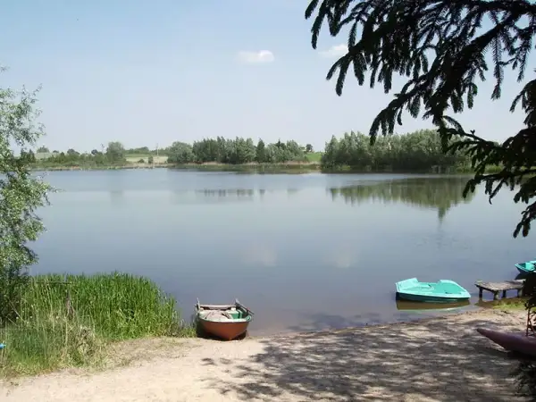 Jezioro Ostrowite Kuj-Pom: Łowisko marzeń i idealny relaks
