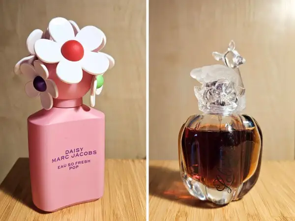 Różowa butelka Daisy Eau So Fresh Pop z kwiatkami i szklana buteleczka z jelonkiem.
