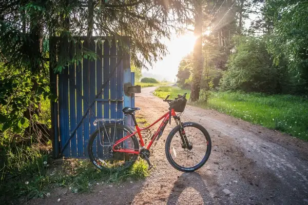 Najlepsze trasy rowerowe łódzkie – odkryj ukryte skarby regionu