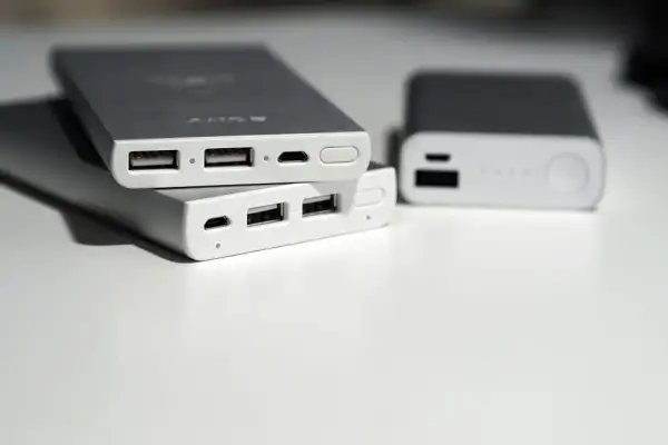 Jaki powerbank do laptopa? Sprawdź, jak wybrać najlepszy model