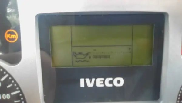 Iveco EuroCargo ile oleju do silnika? Odkryj najlepsze opcje i pojemności