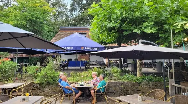 Ihr Guide: Gastronomie am Heidweiher Seehaus, Kiosk & Tipps