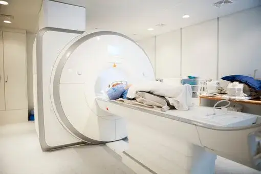 Badanie TK: Co to jest? Zrozum tomografię komputerową krok po kroku
