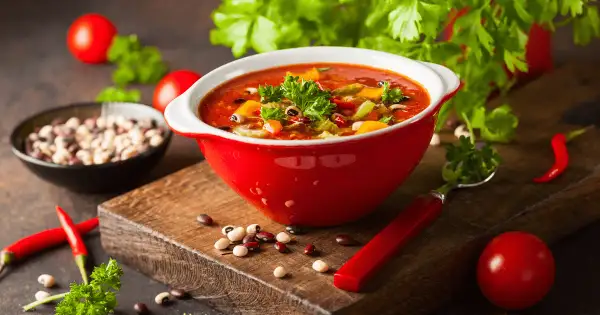 Dieta cukrzycowa: Zupy, które stabilizują cukier. Przepisy i porady