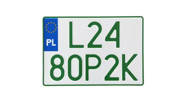 Polskie tablice rejestracyjne z zielonymi znakami: L24 80P2K.