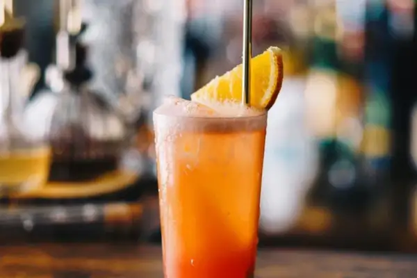 Garibaldi drink: prosty przepis na orzeźwiający koktajl idealny na lato