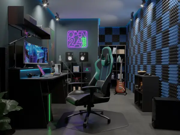 Nowoczesny pokój gamingowy z neonem "OPEN 24h", wygodnym fotelem, komputerem i gitarą.