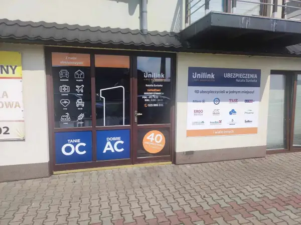 Witryna biura ubezpieczeniowego Unilink z ofertą OC i AC oraz logo 40 ubezpieczycieli.