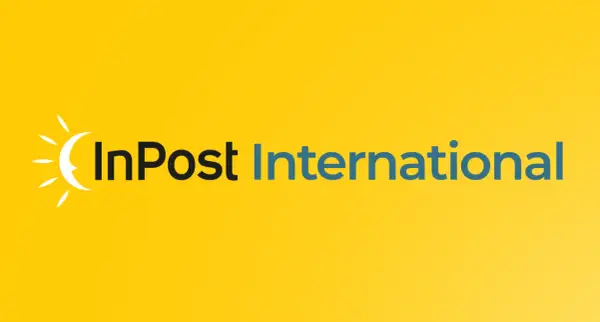 Logo InPost International na żółtym tle. Firma InPost rozwija swoją działalność, docierając do kolejnych krajów, w tym do Hiszpanii.
