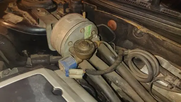 Gdzie jest czujnik temperatury gazu LPG? Oto kluczowe lokalizacje