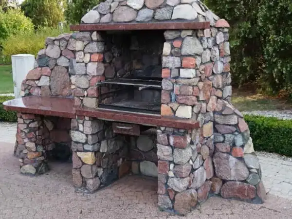 Zbuduj grill ogrodowy DIY: Poradnik krok po kroku