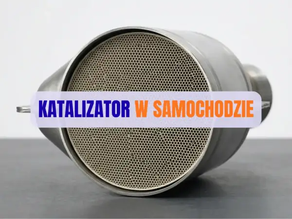 Katalizator w samochodzie, z widocznym plastrem miodu. Zapchany katalizator objawy mogą być różne, np. spadek mocy.