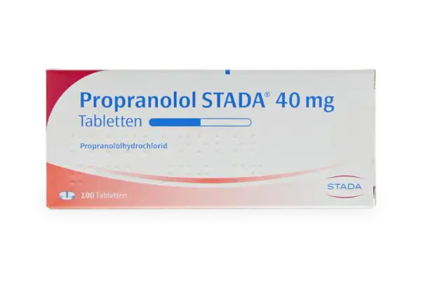 En kartong med Propranolol STADA 40 mg tabletter, en betablockerare. Innehåller 100 tabletter.