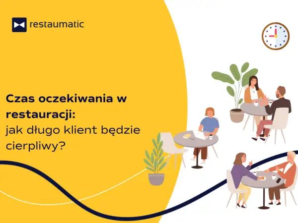 Ludzie siedzą przy stolikach w kawiarni, piją kawę i rozmawiają. Zegar na ścianie pokazuje, że czas oczekiwania w restauracji może być długi.