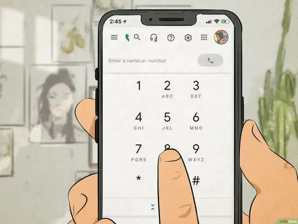 Palec dotyka klawiatury telefonu, aby zapisać nowy kontakt. Widoczny jest ekran wybierania numeru.
