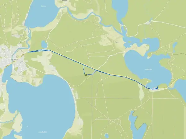 Mapa z zaznaczonymi bory tucholskie szlaki rowerowe, prowadzącymi przez lasy i jeziora, od Swornegaci do Drzewicza.