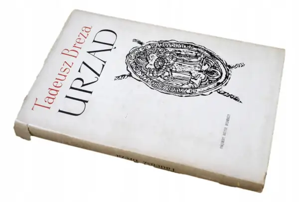 Okładka książki Tadeusza Brezy "Urząd" z pieczęcią.