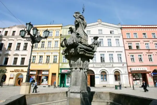 Świdnica: Gdzie leży i dlaczego warto ją odwiedzić?