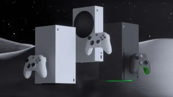 Zwei weiße und eine schwarze Xbox next Konsole mit Controllern schweben vor einem Sternenhimmel und Mondlandschaft.