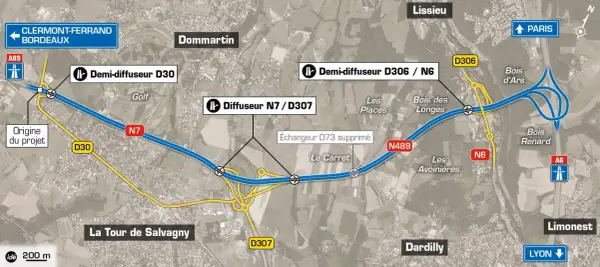 Plan de l'autoroute A89, montrant les échangeurs D30, D306/N6, N7/D307, et la connexion avec la N489 et l'A6 près de Lyon.