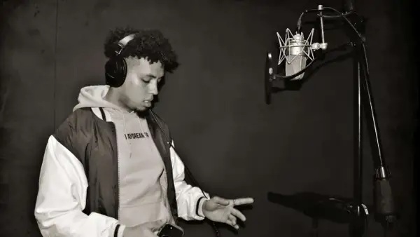 Jak napisać rap: skuteczne techniki i tajniki tworzenia tekstów