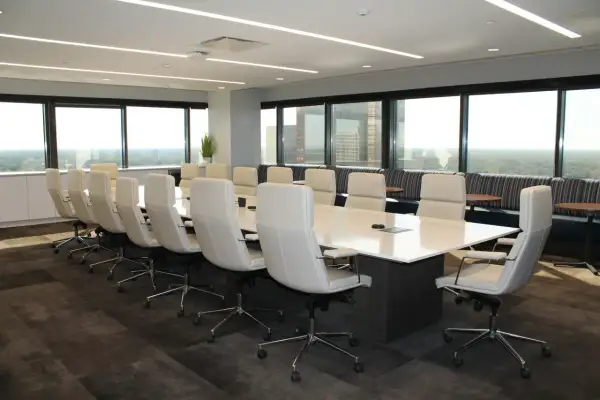 Sala konferencyjna Lublin a potrzeby firm – jak dobrać przestrzeń do typu wydarzenia?