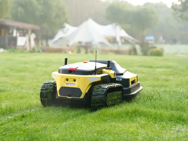 Robot koszący a krawężniki - o czym trzeba pamiętać?