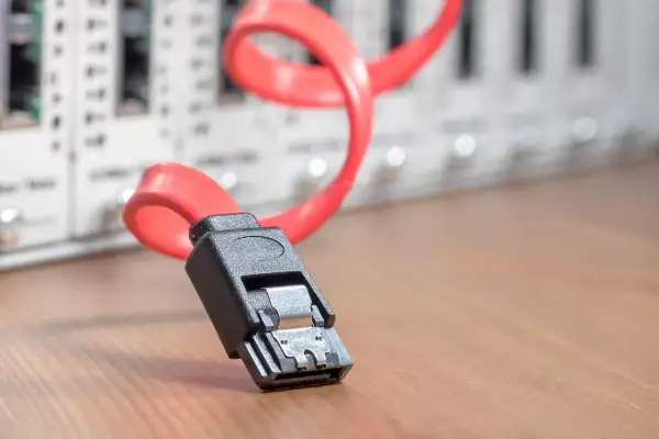 Walka z mobbingiem – czy podsłuch w telefonie to dobra opcja?