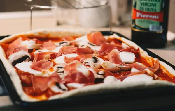 Pizza jak zrobić w domu - łatwy przepis na idealne ciasto i sos
