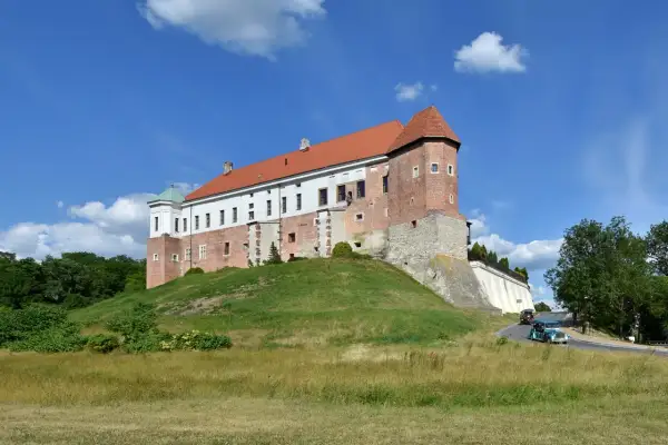 Zamek w Sandomierzu: Fascynująca Historia i Architektura, Której Nie Znaleźć Gdzie Indziej
