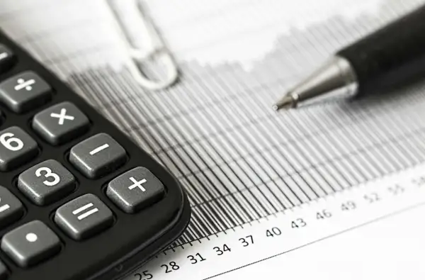 Zarządzanie ryzykiem finansowym – czego inwestor może nauczyć się od gracza pokerowego
